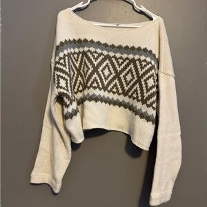 Chic Beige and Gray Patterned Sweater